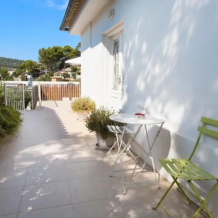 Jodie Villa Soller